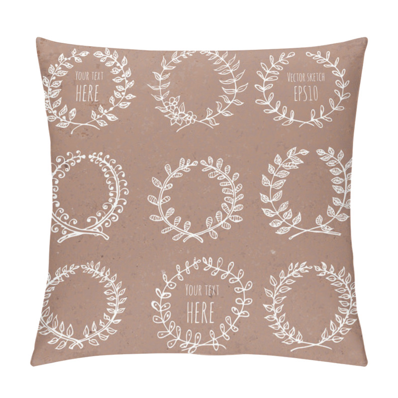 Personality  Circle Floral Borders. Pillow Covers