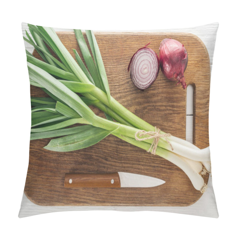 Personality  Top View Of Green Leek And Red Onion On Wooden Chopping Board With Knife Pillow Covers