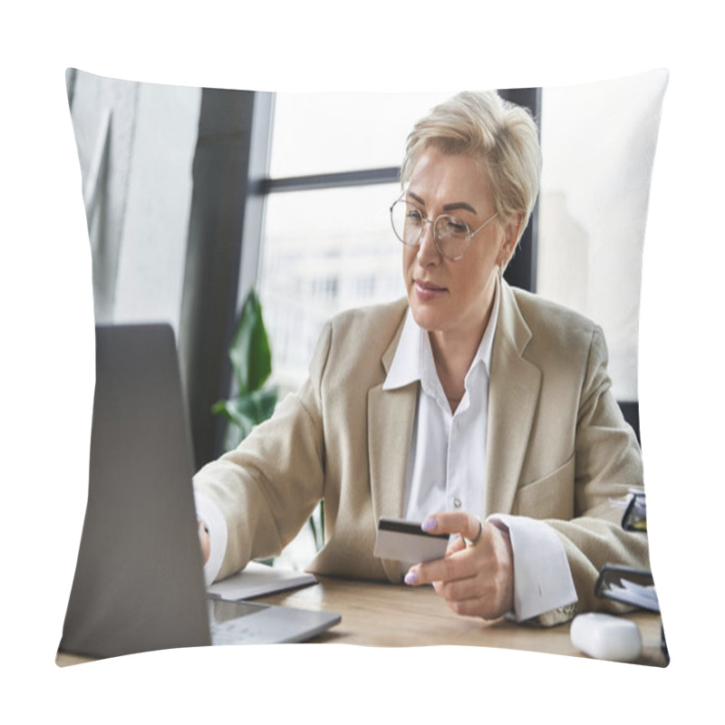 Personality  An Elegant Woman Explores Her Laptop For Online Shopping, Holding A Card In Her Stylish Office. Pillow Covers