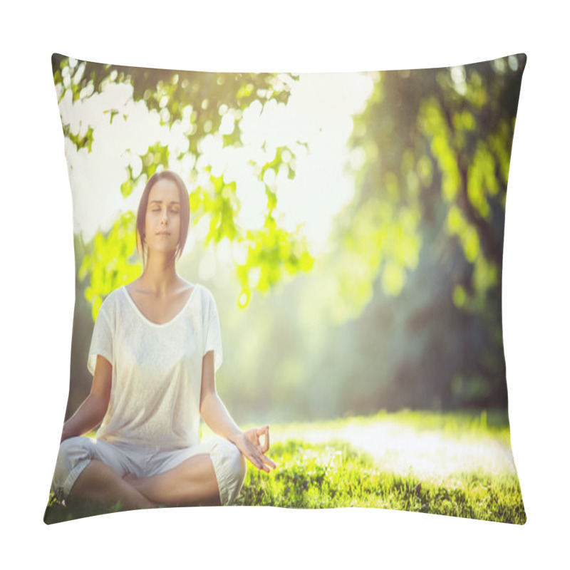 Personality  Beauty Pillow Covers