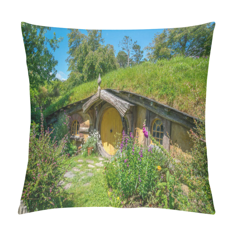 Personality  Hobbiton Movie Set For 