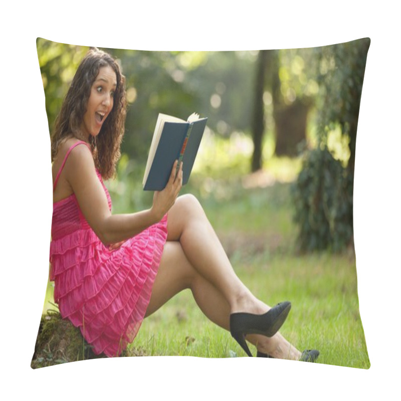 Personality  Suprised Woman Pillow Covers