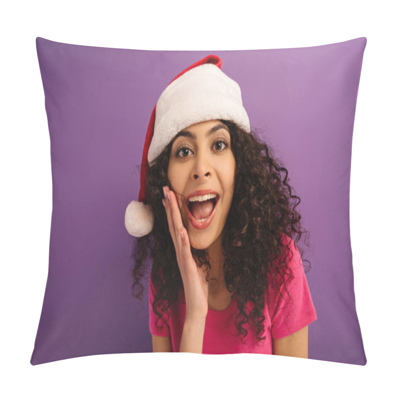 Personality  Excited Bi-racial Girl In Santa Hat Screaming At Camera On Purple Background Pillow Covers