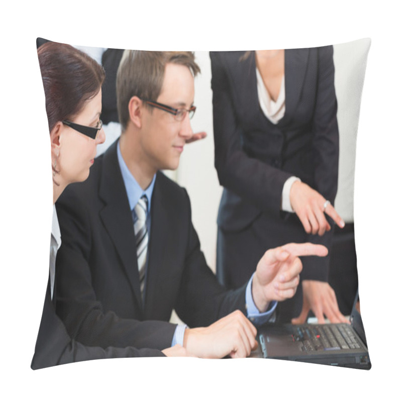 Personality  Businesspeople Have Team Meeting In An Office Pillow Covers