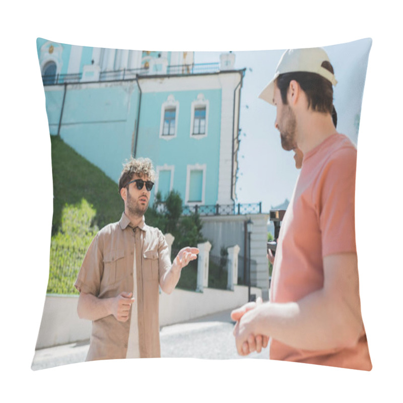 Personality  Young Tour Guide In Sunglasses Talking To Multiethnic Tourists On Andrews Descent In Kyiv Pillow Covers