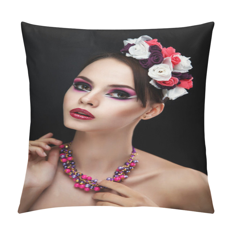 Personality  Pretty Brunette Female Face Pillow Covers