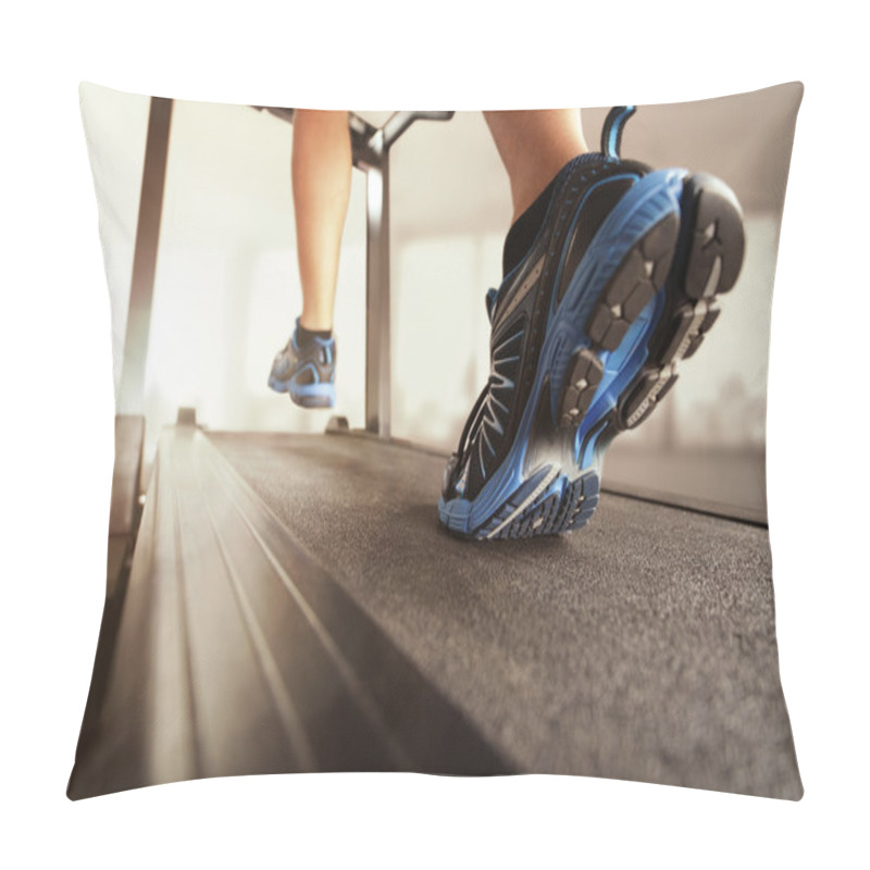 Personality  Man Running On Treadmill Pillow Covers