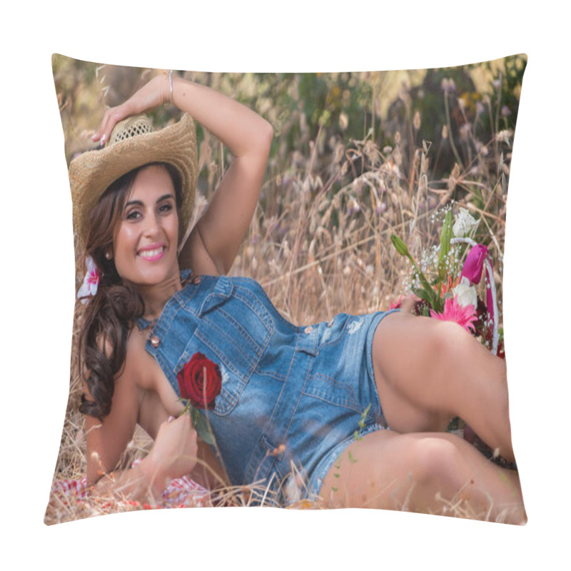 Personality  Beautiful Girl In Nature Pillow Covers