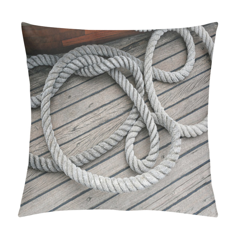 Personality  Coiled Rope On A Wooden Deck Pillow Covers