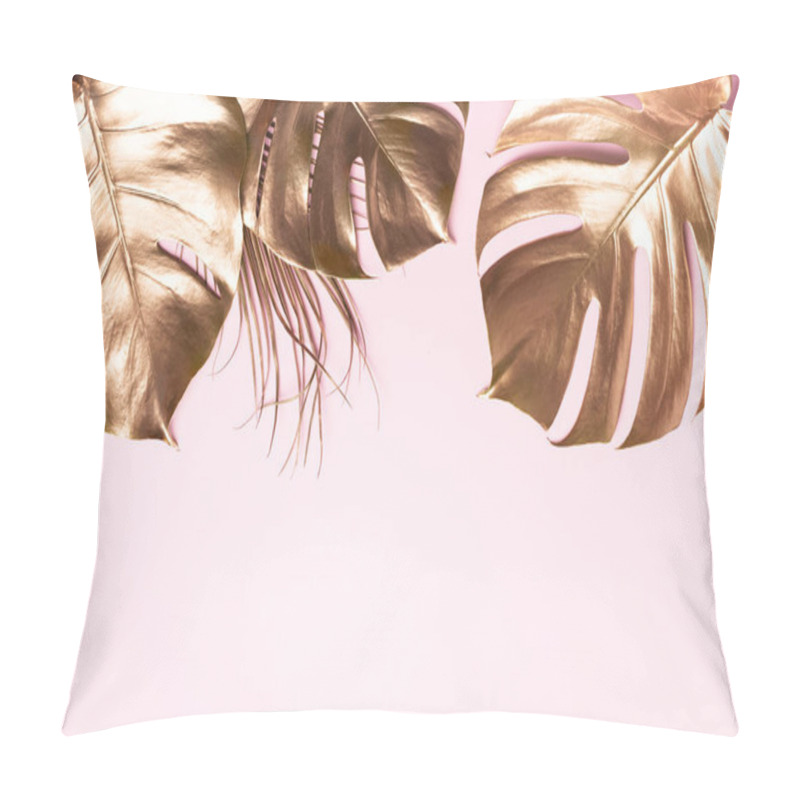 Personality  Exotic Summer Trend In Minimal Style. Golden Tropical Palm Monstera Leaf On Pastel Pink Color Background. Shiny And Sparkle Design, Fashion Concept. Pillow Covers