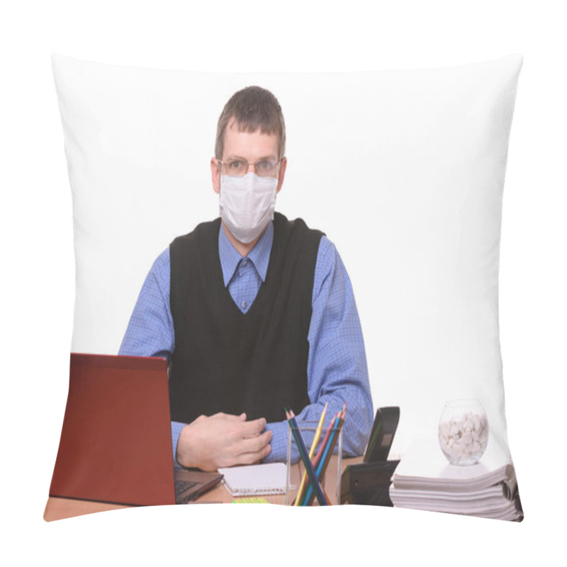 Personality  The Office Clerk From A Medical Mask Sweats Glasses Pillow Covers