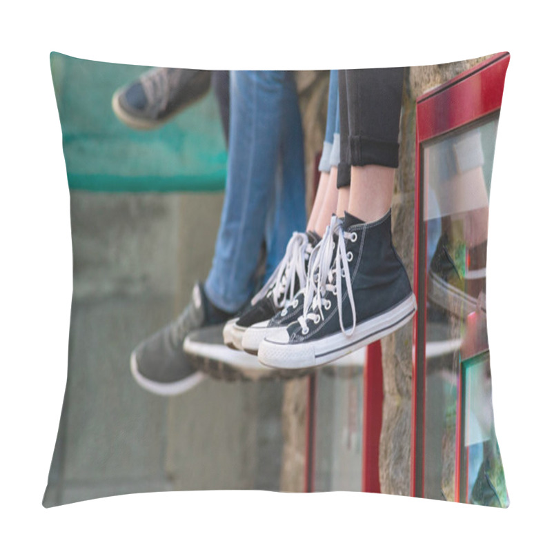 Personality  Learning Kids Sitting On Wall Legs And Shoes In Focus Pillow Covers