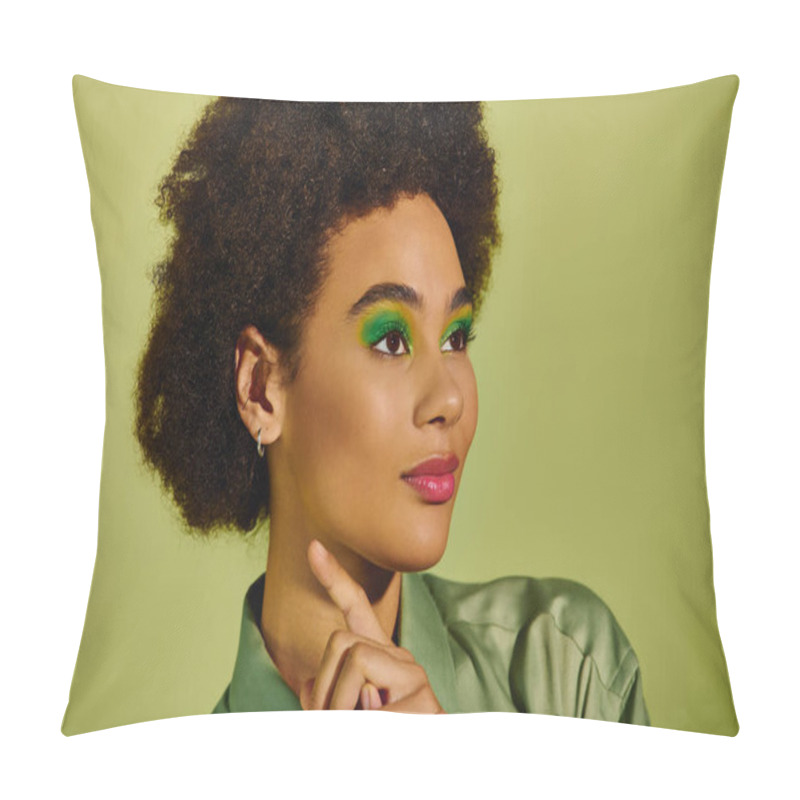 Personality  A Young Woman With Expressive Features Showcases Her Bold Green Eye Makeup And Poses Thoughtfully. Pillow Covers