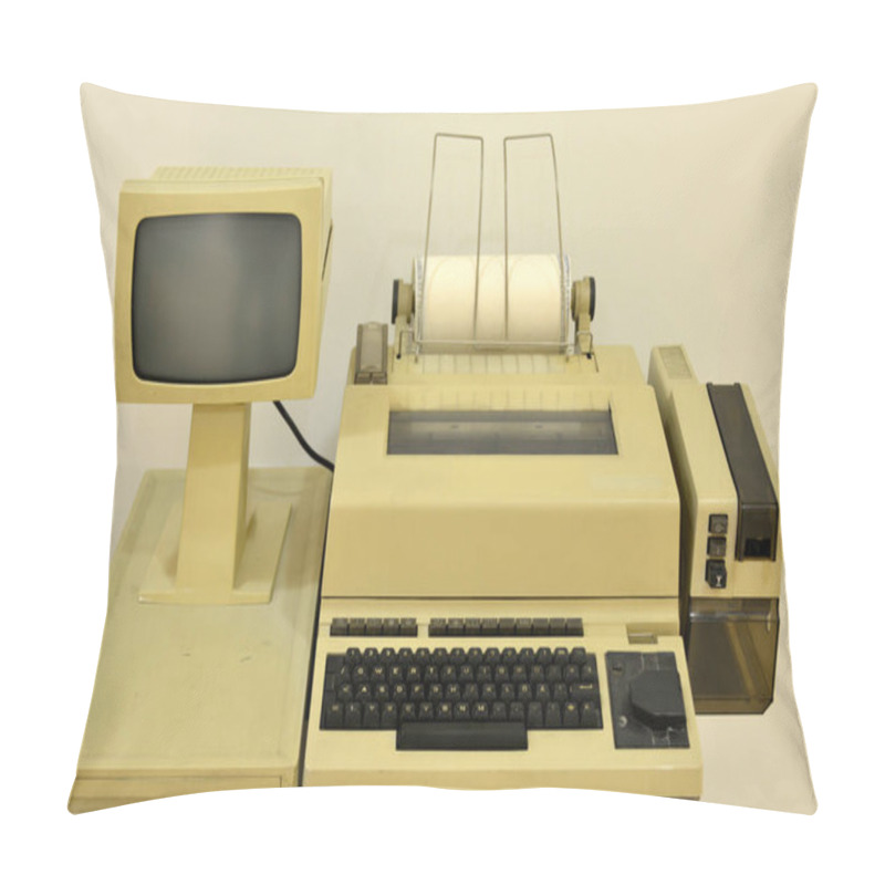 Personality  Old Telephone Exchange Exponat Pillow Covers