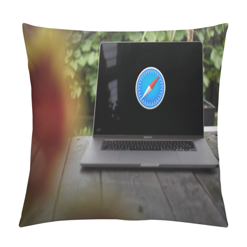 Personality  WROCLAW, POLAND - SEPTEMBER 14, 2023:Safari Logo, Web Browser Developed By Apple, Displayed On A MacBook Pro Screen Pillow Covers