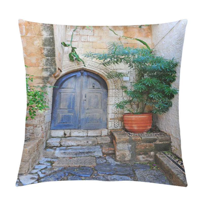 Personality  Greek Courtyard Pillow Covers