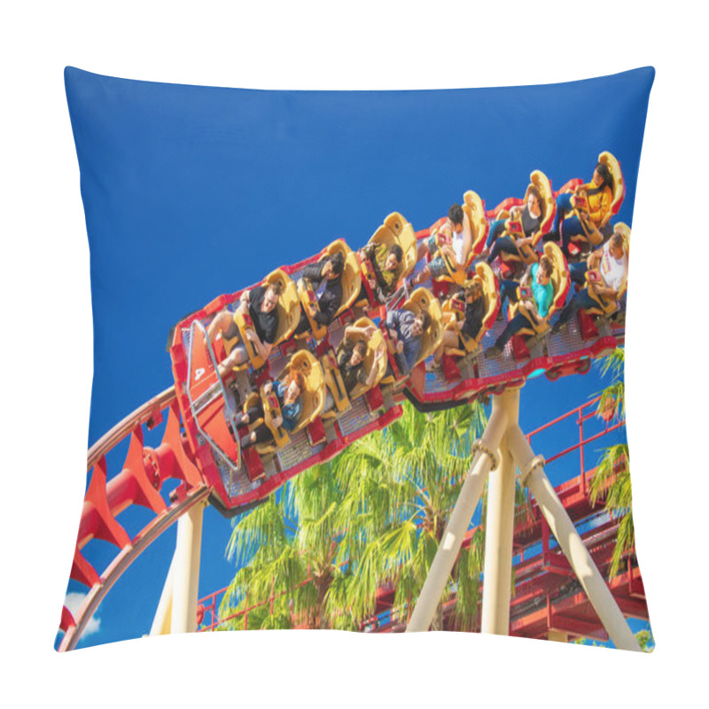 Personality  People At Roller Coaster Rip Ride Rockit At Universal Orlando Resort, Orlando, Florida, USA Pillow Covers