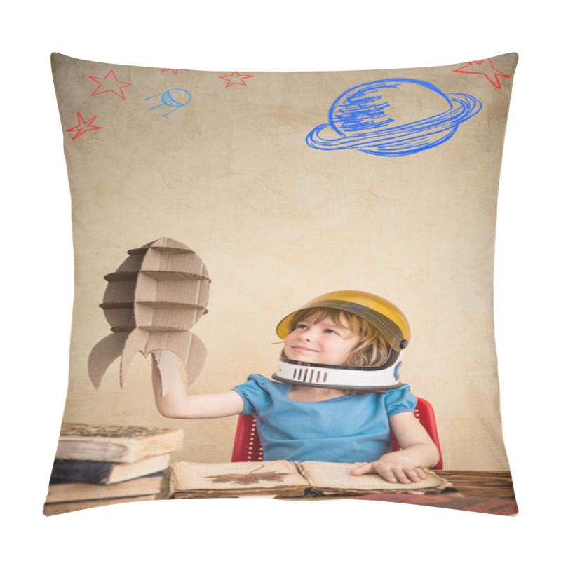 Personality  Child Playing With Cardboard Toy Rocket Pillow Covers