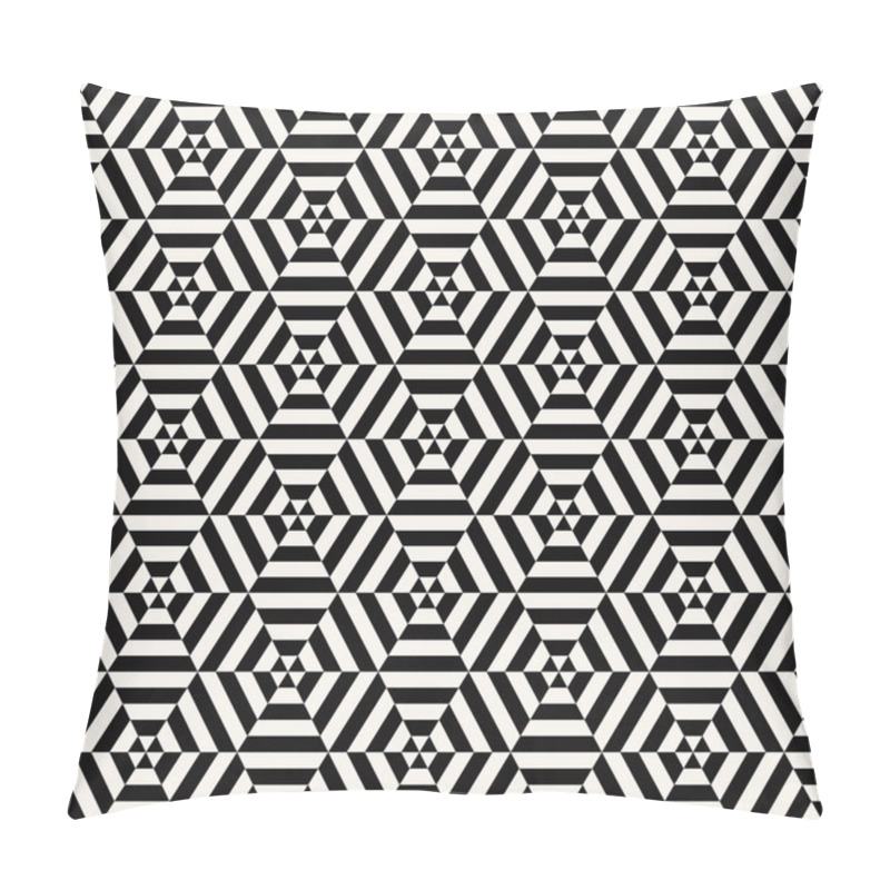 Personality  Optical Illusion Black And White Hexagon Pattern. Pillow Covers