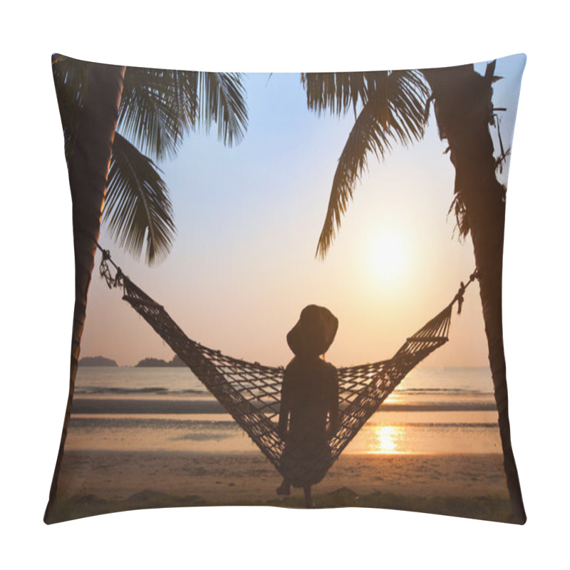 Personality  Silhouette Of Woman In Hat Pillow Covers