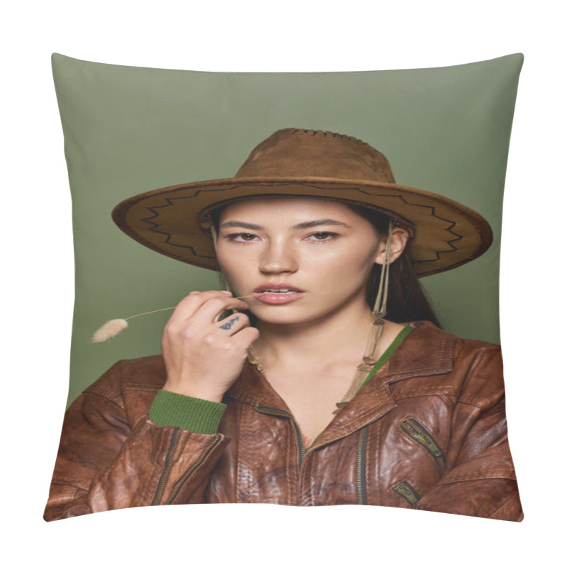 Personality  Beautiful Young Woman Exuding Confidence While Wearing A Stylish Brown Leather Jacket And Hat Pillow Covers