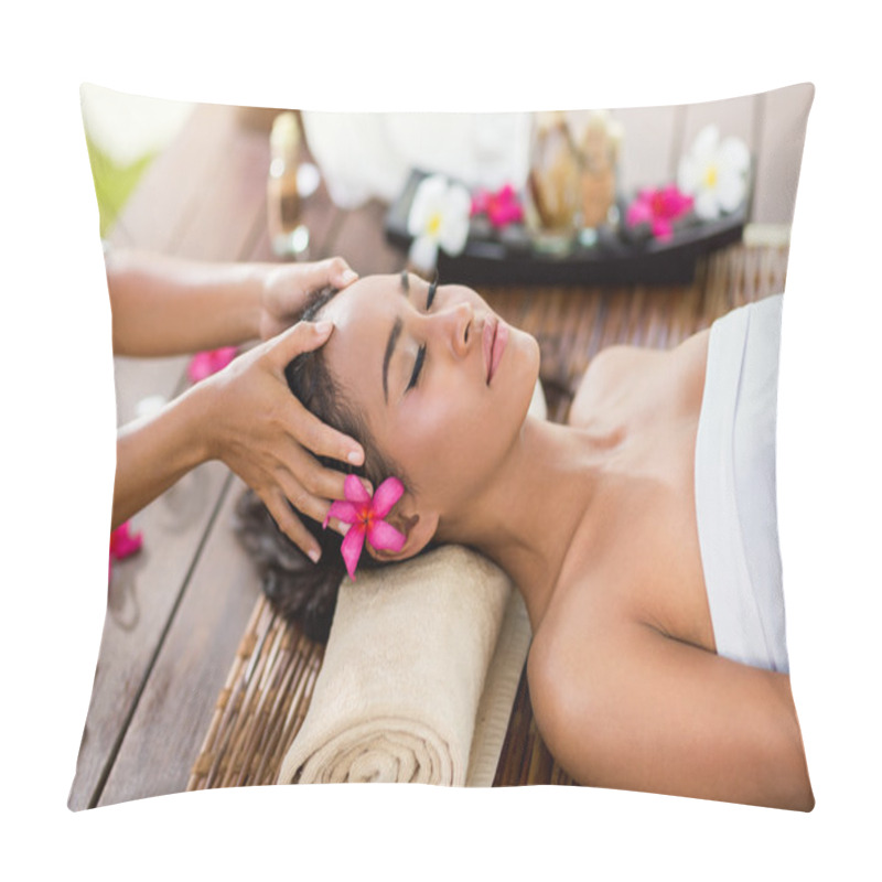 Personality  Asian Woman In The Spa Salon, Massage The Head Pillow Covers