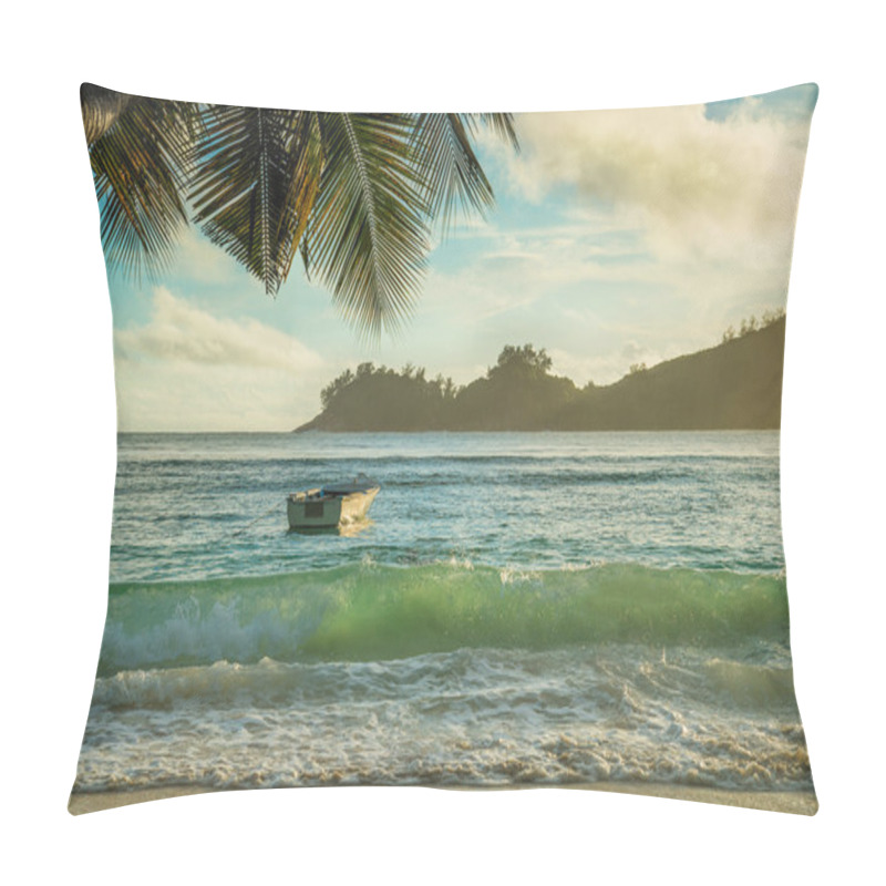 Personality  Tropical Beach Baie Lazare,Seychelles Pillow Covers