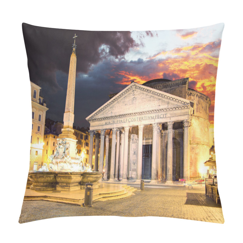 Personality  Pantheon - Rome At Sunset Pillow Covers