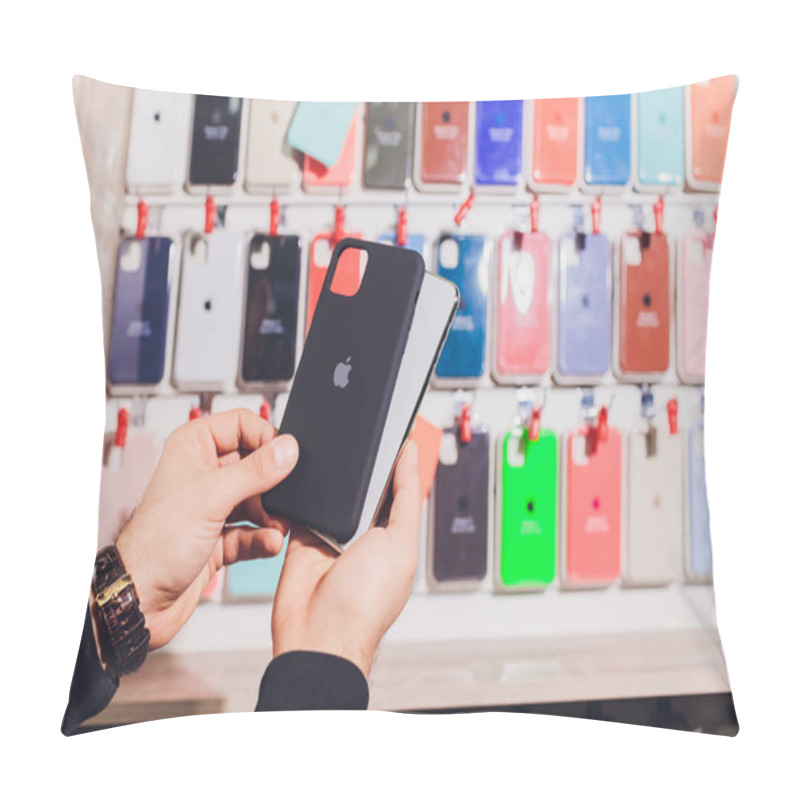 Personality  Ufa, Russia, 24 September, 2019 Release Of The New IPhone 11 As Well As IPhone 11 Pro Max , Visiting An Apple Store In USA, Viewing The New Leather And Silicon Covers For The IPhones. Pillow Covers