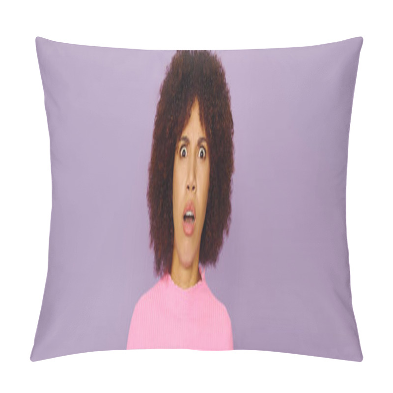 Personality  A Young African American Woman In Casual Pink Attire Showcases A Look Of Astonishment, Surrounded By Purple. Pillow Covers