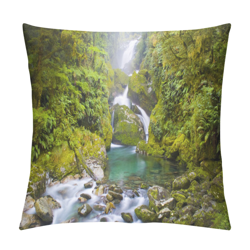 Personality  Amazing Waterfall Pillow Covers