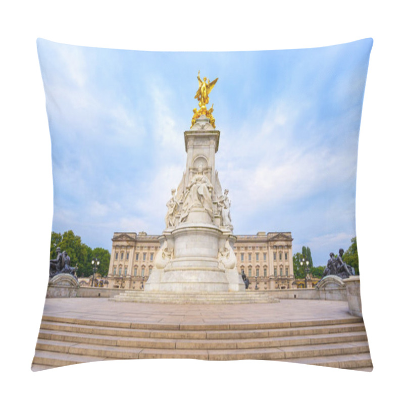 Personality  Queen Victoria Monument Near Buckingham Palace In London, England Pillow Covers