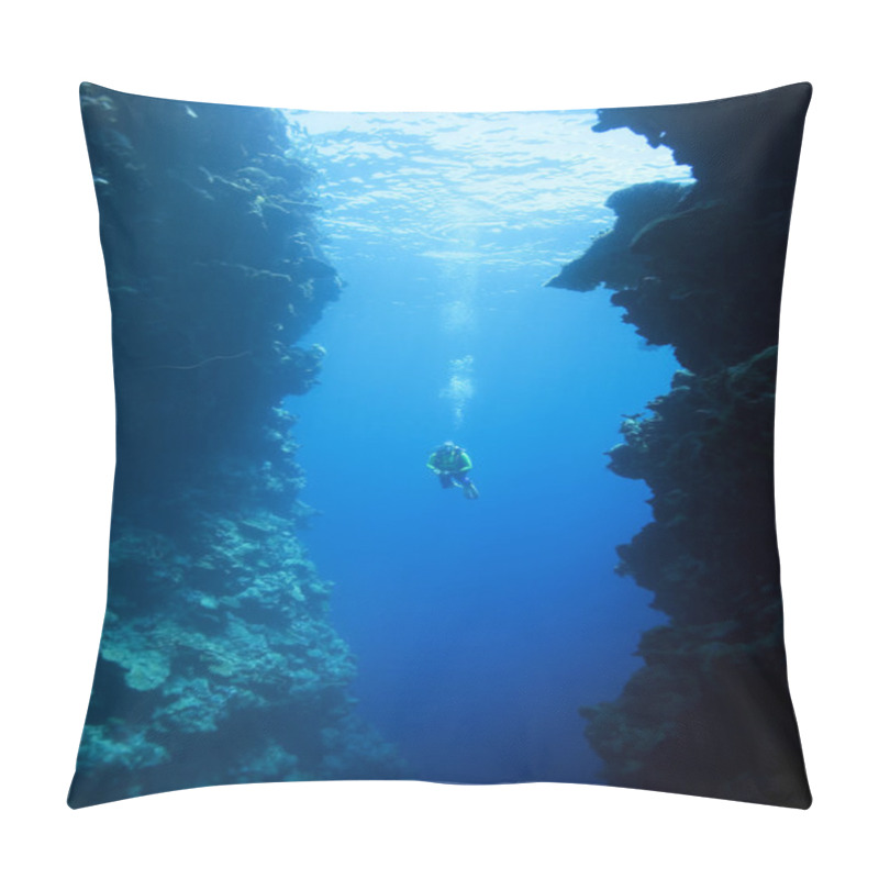 Personality  Diver Swimming Between Underwater Cliffs Pillow Covers