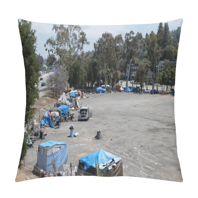 Personality  North Hollywood, CA USA - May 28, 2021:  Homeless Encampent In A Park And Ride By The 101 Freeway Pillow Covers