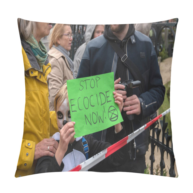 Personality  Child Protesting At The Climate Demonstration From The Extinction Rebellion Group At Amsterdam The Netherlands 2019 Pillow Covers