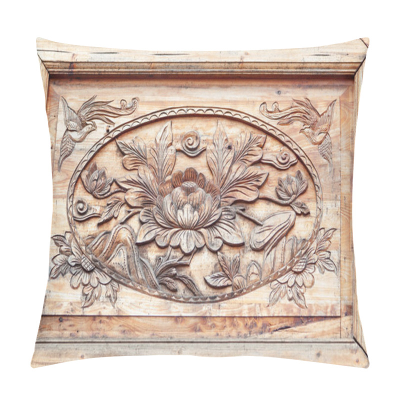 Personality  Pattern Of Flower Carved On Wood Pillow Covers