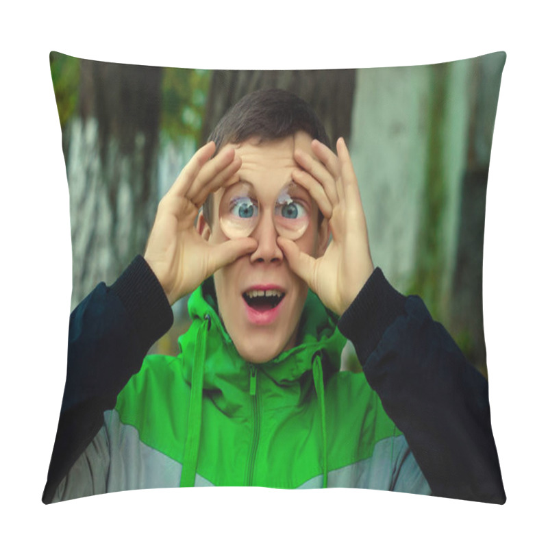 Personality  Surprise, Big Eyes, Two Lenses, A Super Mood, Good Emotions Pillow Covers