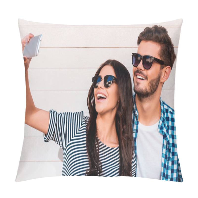 Personality  Loving Couple Making Selfie Pillow Covers