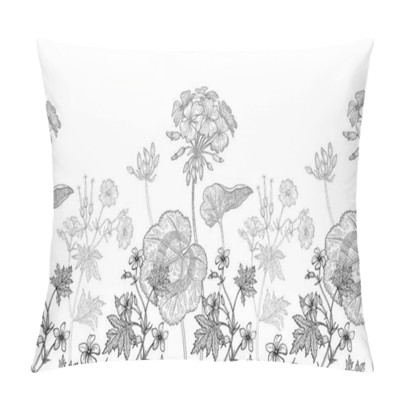 Personality  Geranium Flowers. Seamless Floral Pattern. Pillow Covers