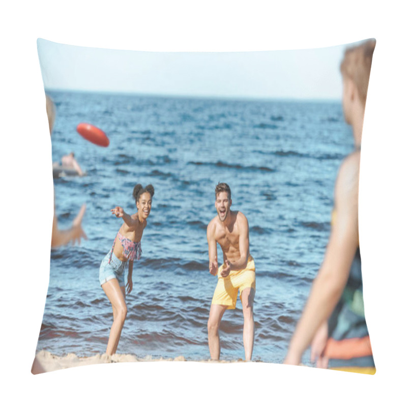 Personality  Selective Focus Of Multiracial Friends Playing With Flying Disc Together On Beach Pillow Covers