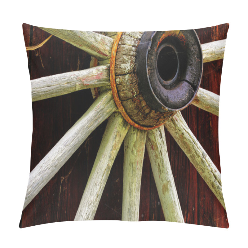 Personality  Rustic Wagon Wheel Pillow Covers