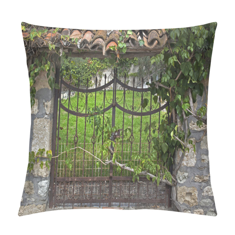 Personality  Gate Pillow Covers