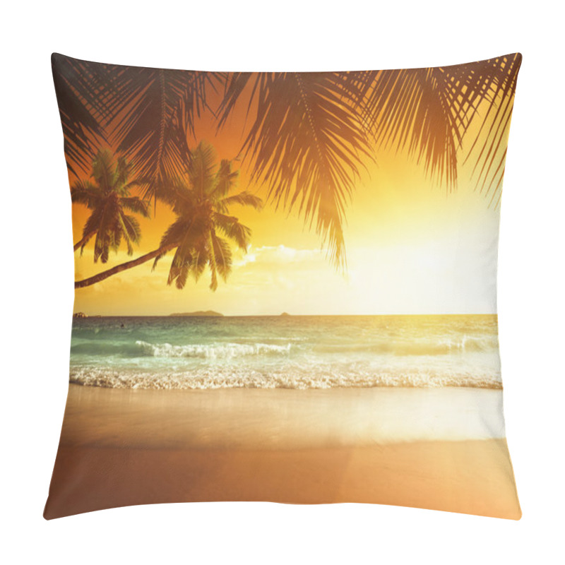 Personality  Sunset On The Beach Of Caribbean Sea Pillow Covers