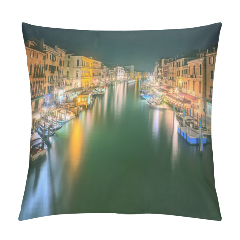 Personality  View To The Grand Canal And Buildings In Venice Pillow Covers