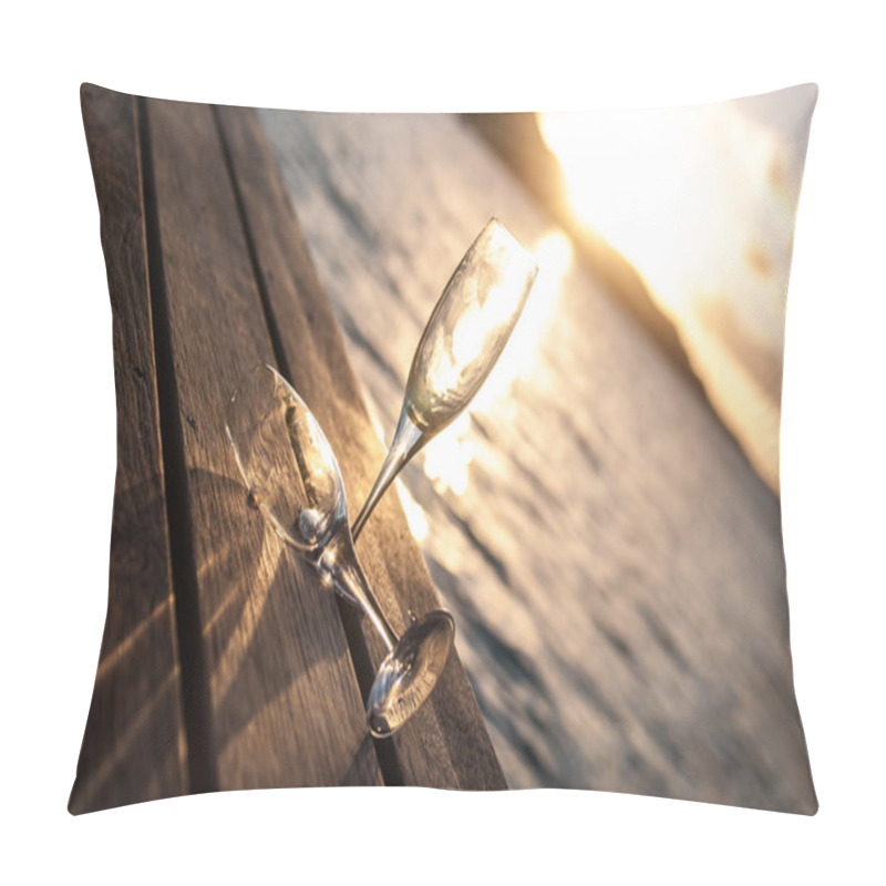 Personality  Love At Sunset Pillow Covers