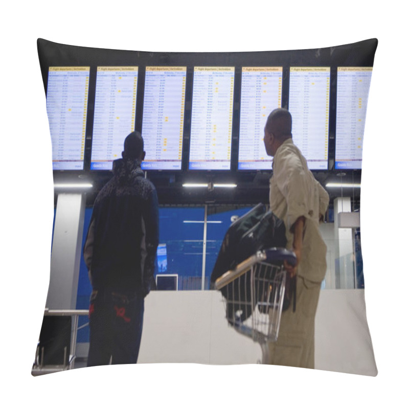 Personality  Looking At Departure Time Pillow Covers