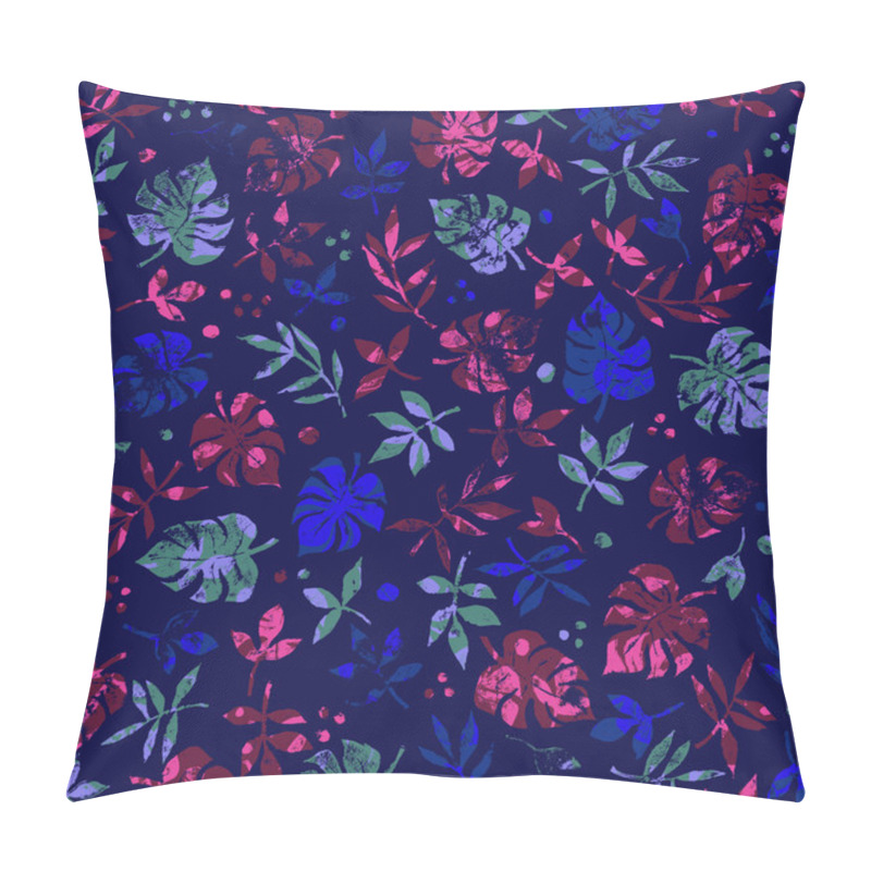 Personality  Seamless Graphical Tropical Foliage Pattern With Texture Pillow Covers