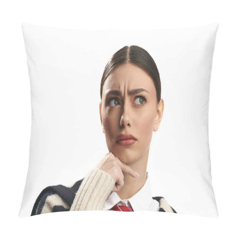 Personality  A Beautiful Young Woman Displays An Emotional Expression While Deep In Thought, Dressed Stylishly. Pillow Covers