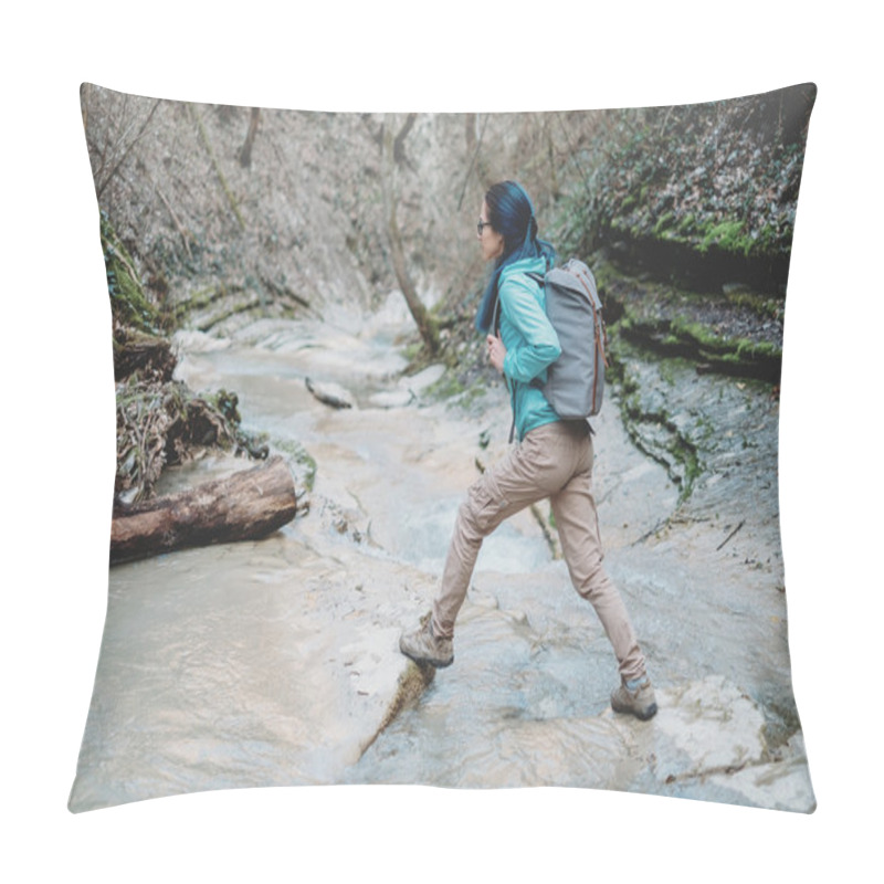 Personality  Hiker Girl Crossing The River Pillow Covers