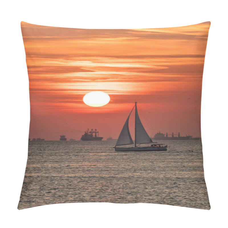 Personality  Sunset Over The Sea Pillow Covers